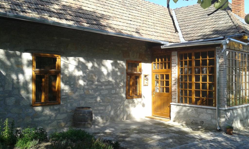 Karadi-Berger Vendeghaz Appartement Erdőbénye Kamer foto